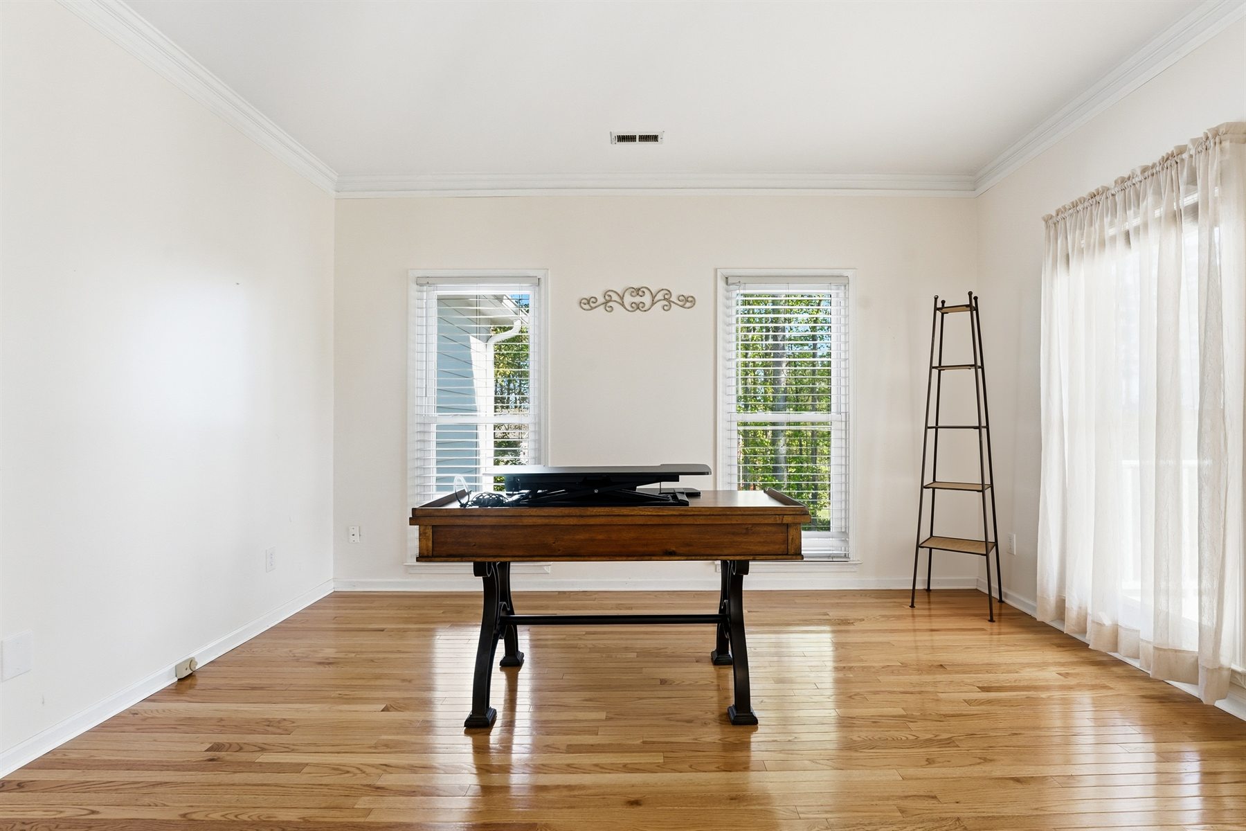 Original front room photo